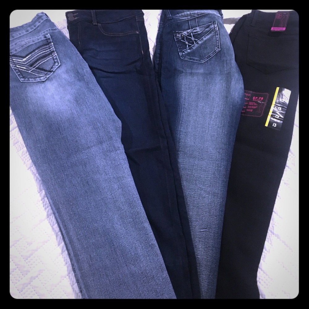 4 pairs of jeans